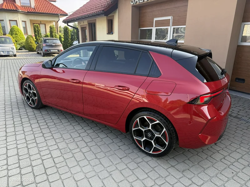 Opel Astra L 10