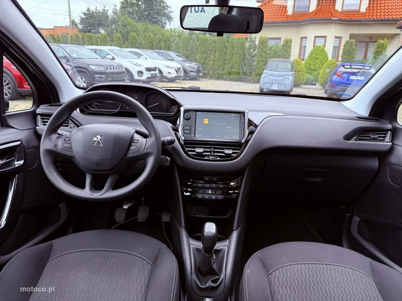 Peugeot 208 14