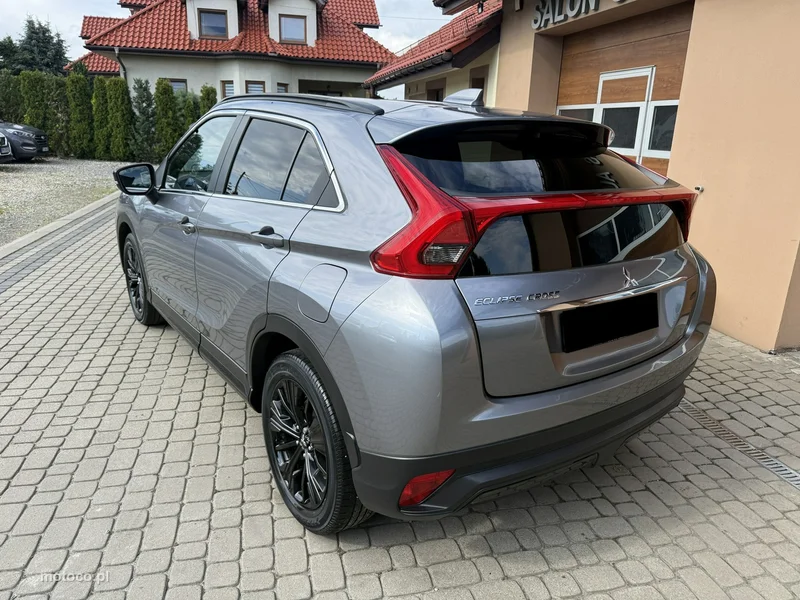 Mitsubishi Eclipse Cross 9