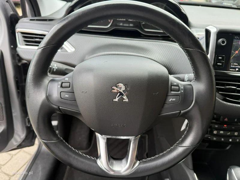 Peugeot 208 16