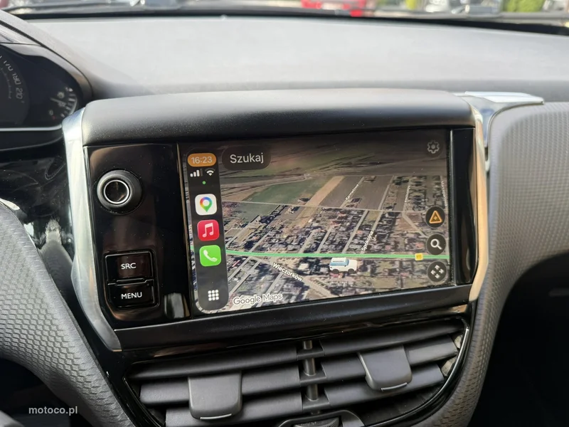 Peugeot 208 19