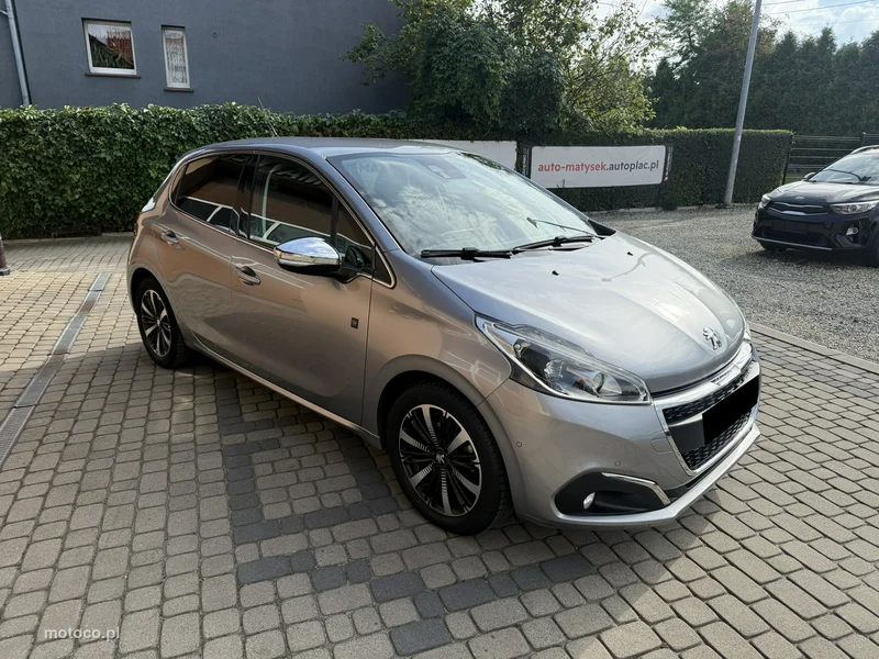 Peugeot 208 4