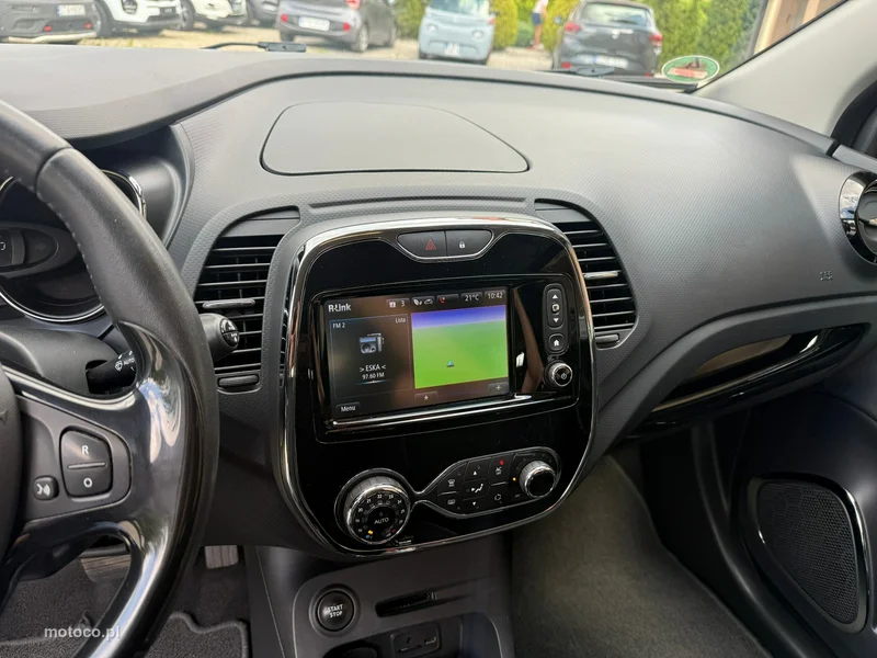 Renault Captur I 17