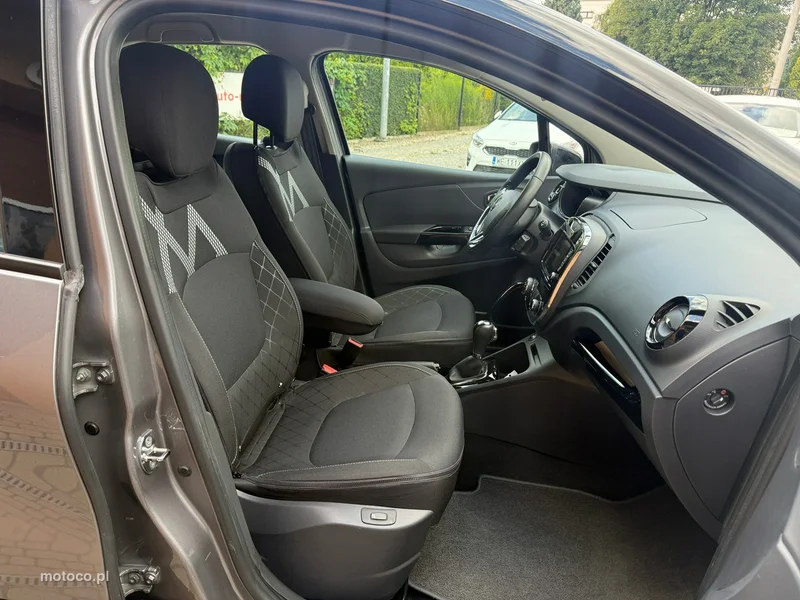 Renault Captur I 21