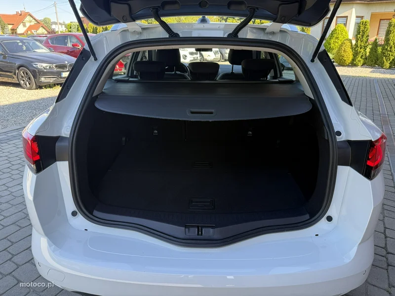 Renault Megane IV 25