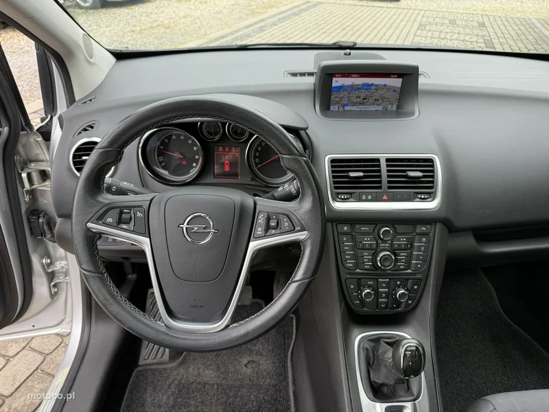 Opel Meriva B 14