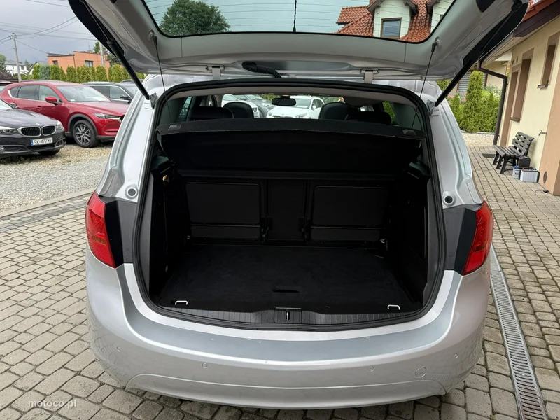 Opel Meriva B 25