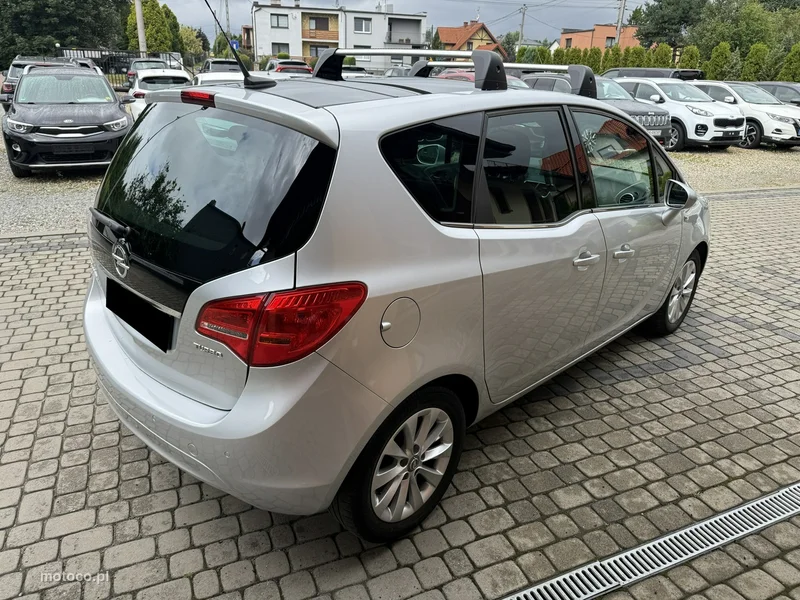 Opel Meriva B 6