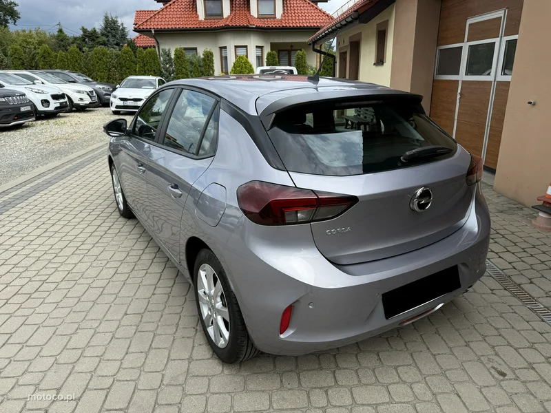 Opel Corsa F 9