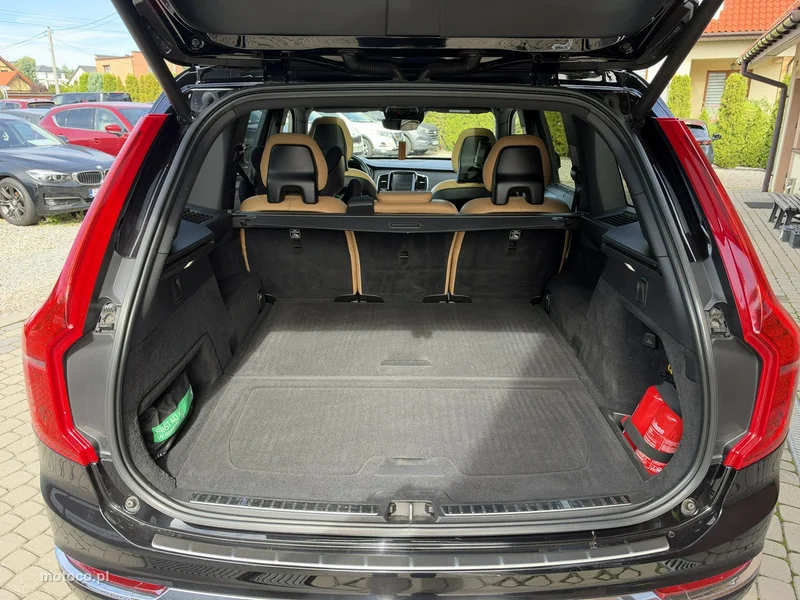 Volvo XC 90 28