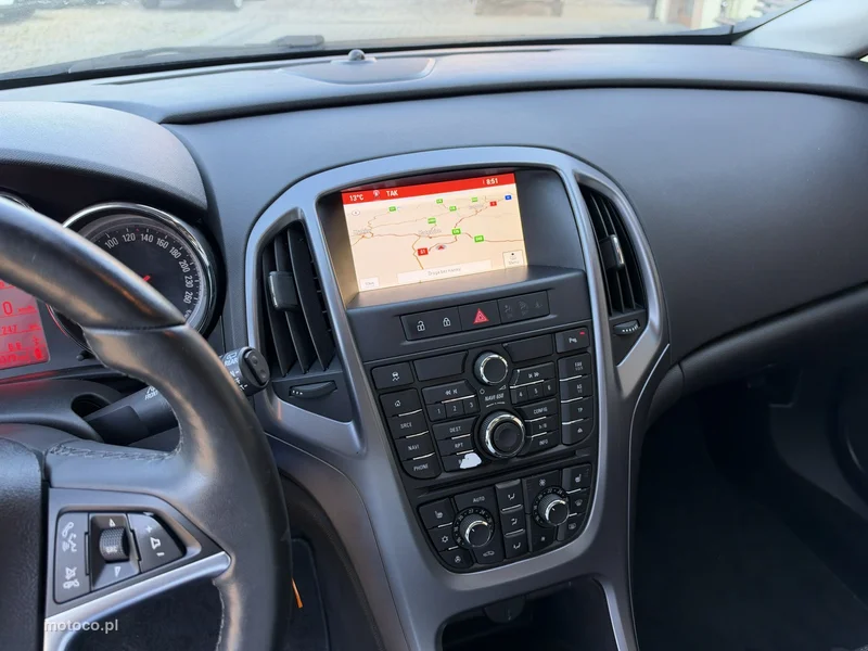 Opel Astra J 17