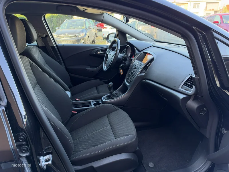 Opel Astra J 21