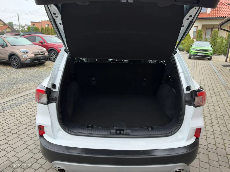 Ford Kuga III 26