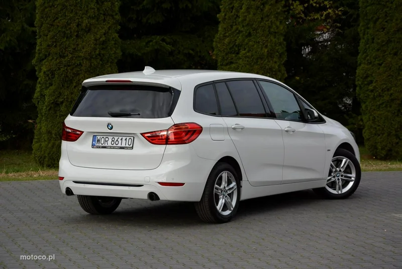 BMW Seria 2 F45 220 14