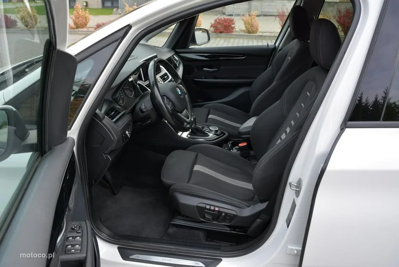 BMW Seria 2 F45 220 17