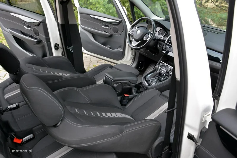 BMW Seria 2 F45 220 22