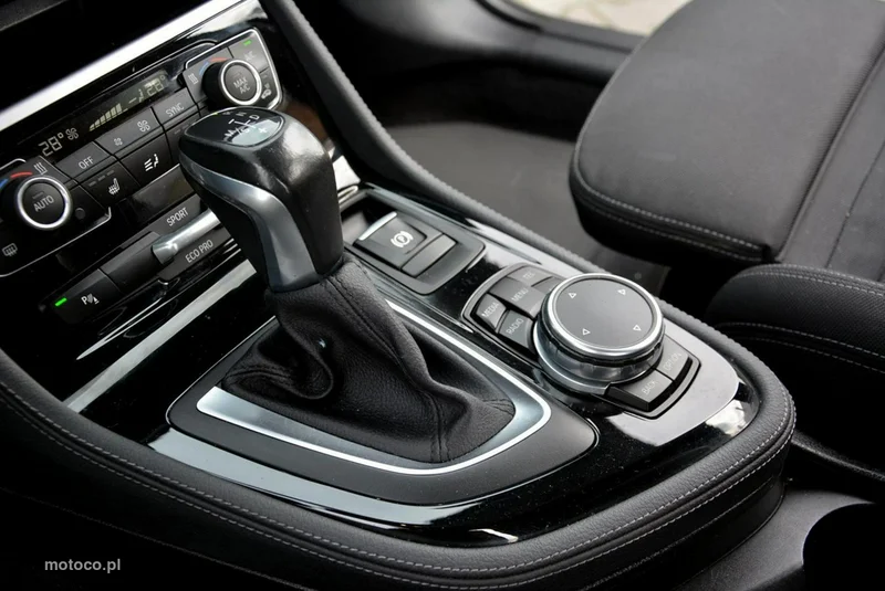 BMW Seria 2 F45 220 31