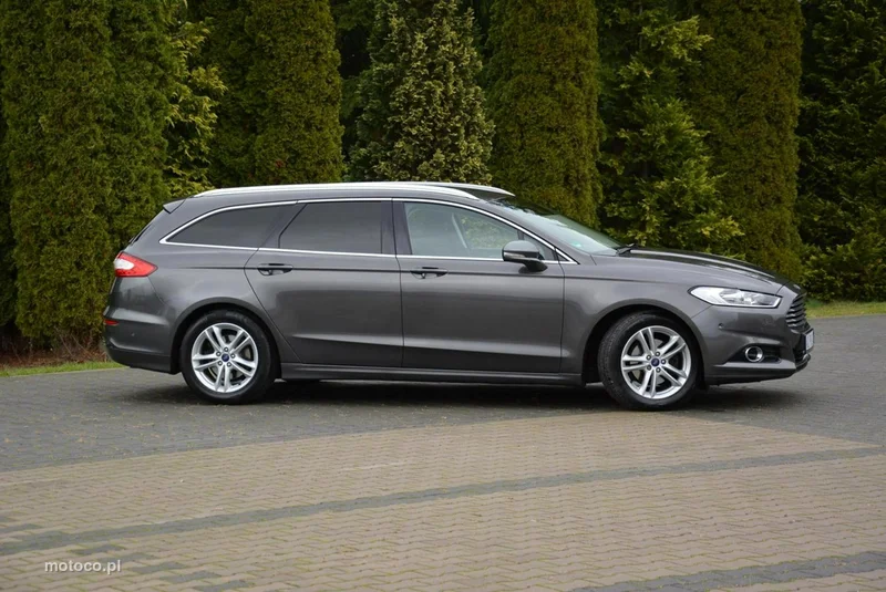 Ford Mondeo V 11