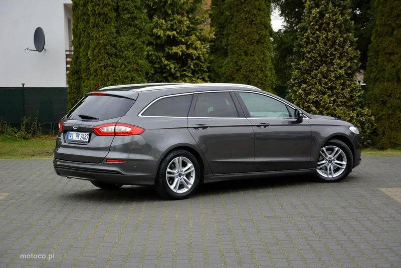 Ford Mondeo V 12