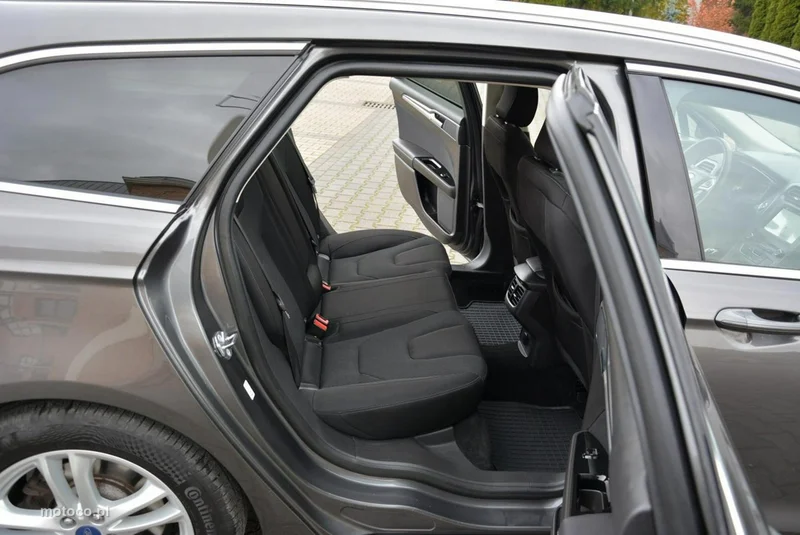 Ford Mondeo V 15