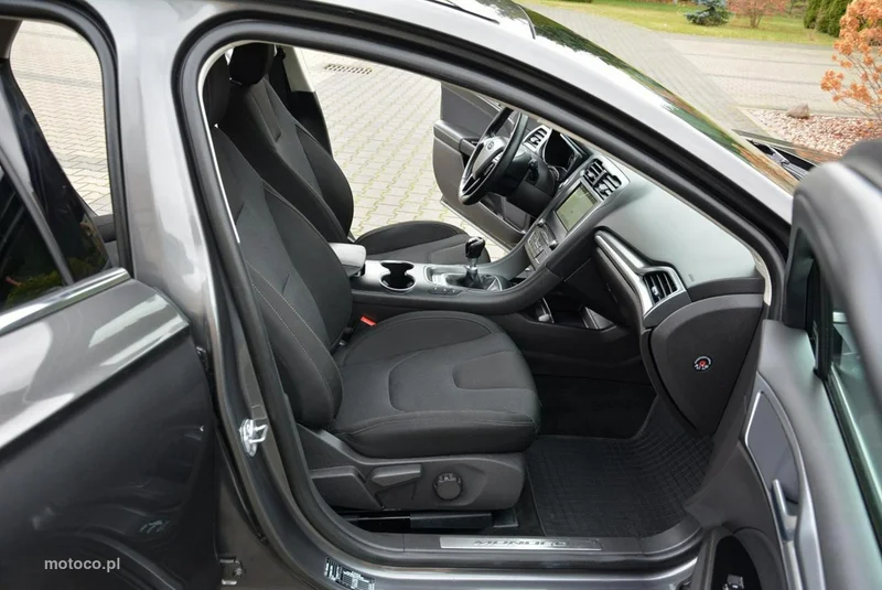 Ford Mondeo V 16