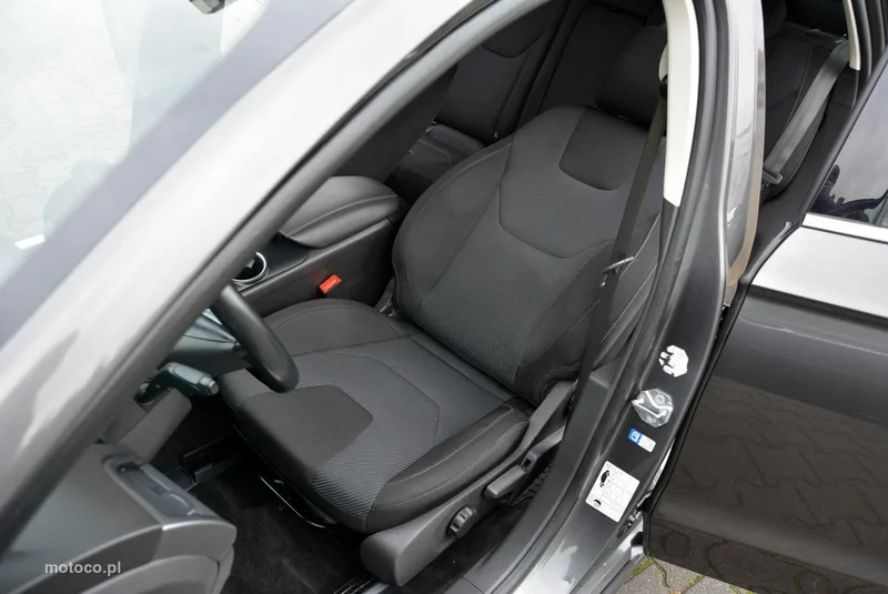 Ford Mondeo V 22