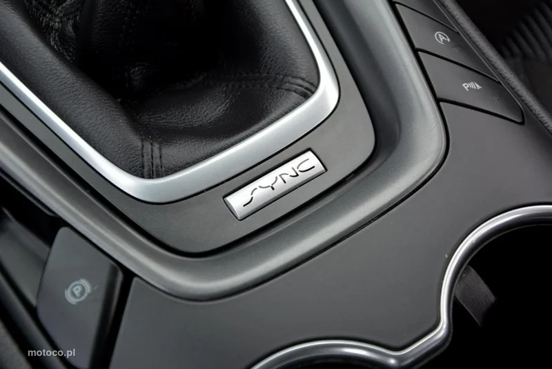 Ford Mondeo V 33