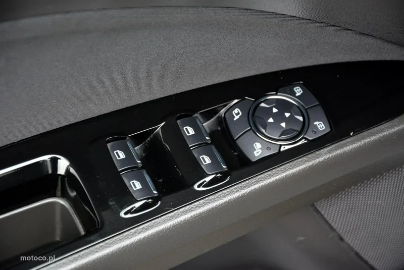 Ford Mondeo V 34