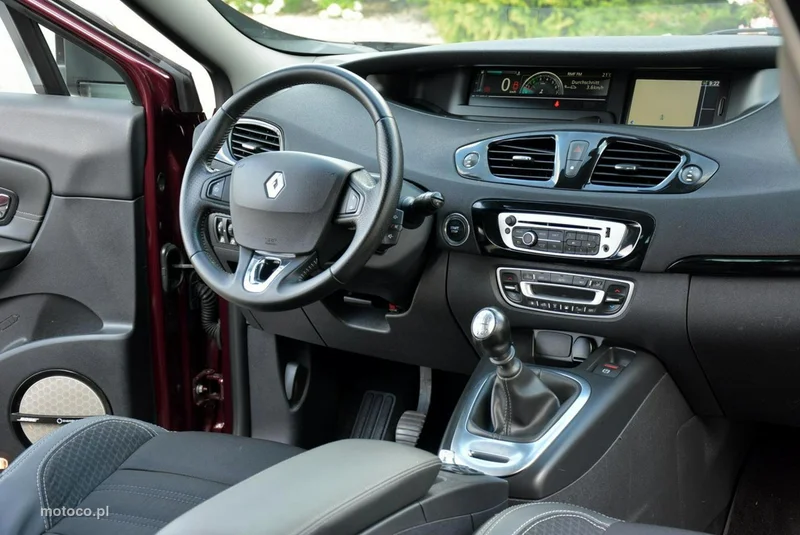 Renault Scenic III 23