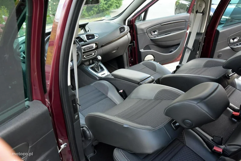 Renault Scenic III 25