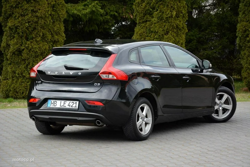 Volvo V40 14