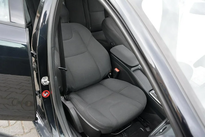 Volvo V40 20