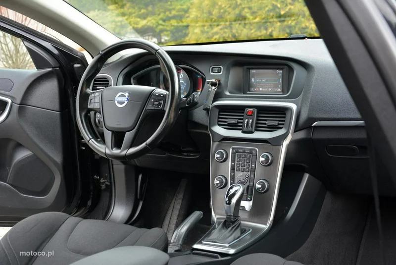 Volvo V40 22