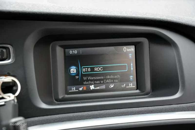 Volvo V40 29