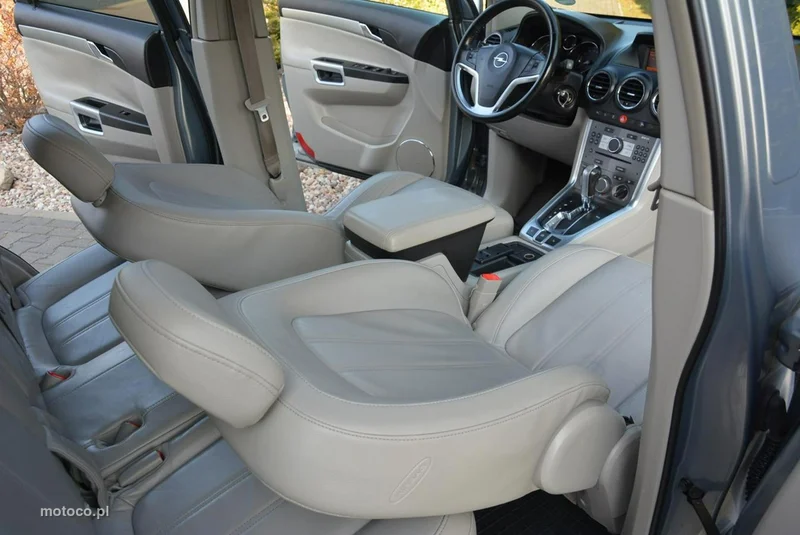 Opel Antara 16