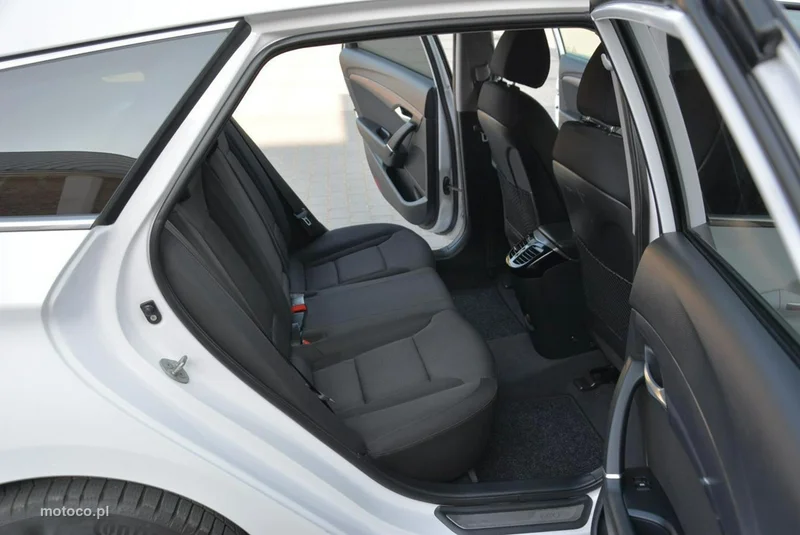 Hyundai i40 14