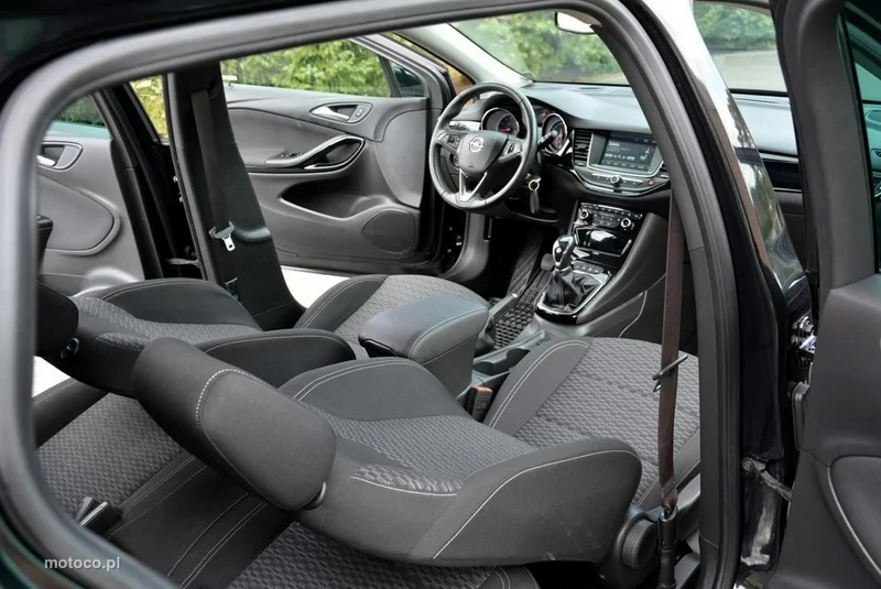 Opel Astra K 22