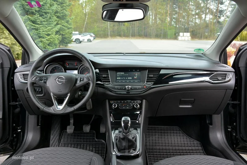 Opel Astra K 24
