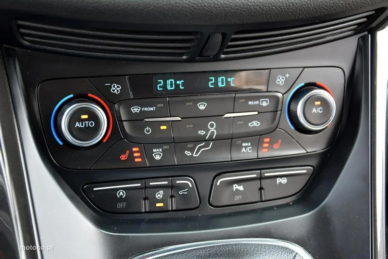 Ford Kuga II 25