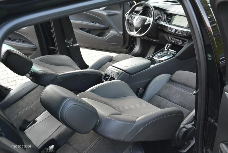 Opel Insignia B 14