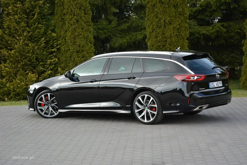Opel Insignia B 10