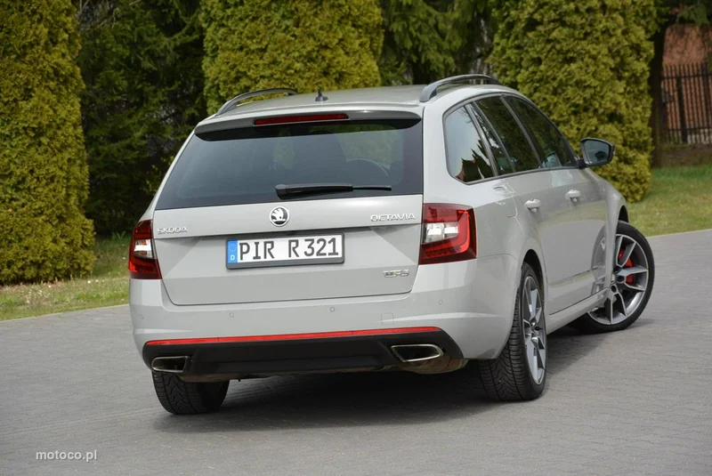 Skoda Octavia III 14