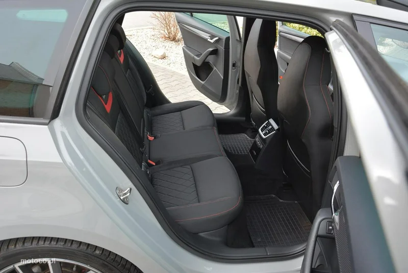 Skoda Octavia III 16