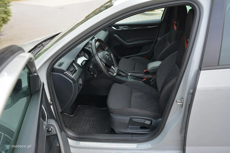 Skoda Octavia III 21