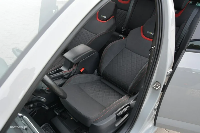 Skoda Octavia III 22