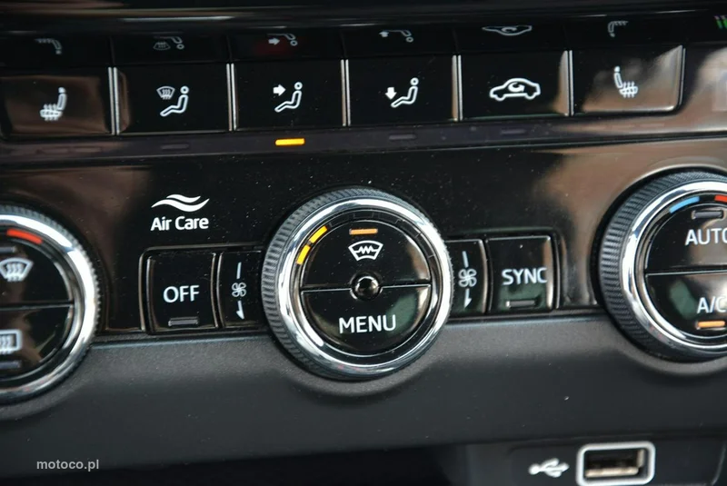 Skoda Octavia III 31