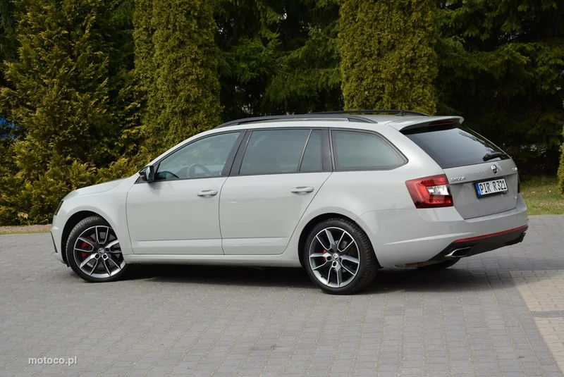 Skoda Octavia III 6