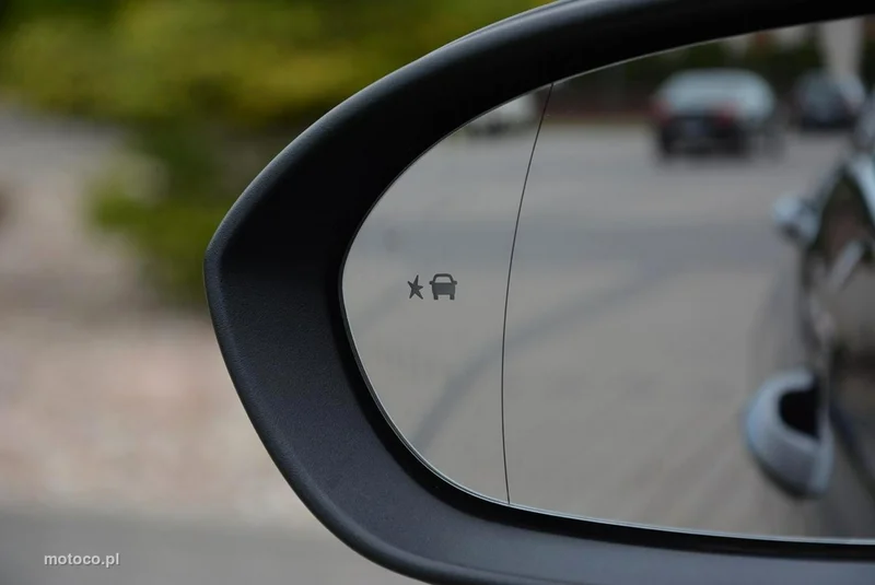Opel Insignia B 33