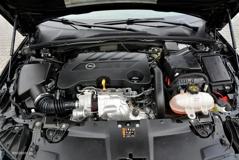 Opel Insignia B 35