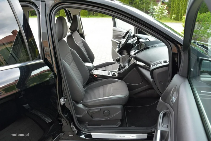 Ford Kuga II 16